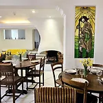 Hotel Candide *
