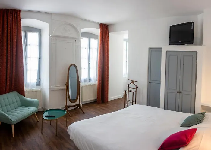 Candide Saint-Bertrand-de-Comminges